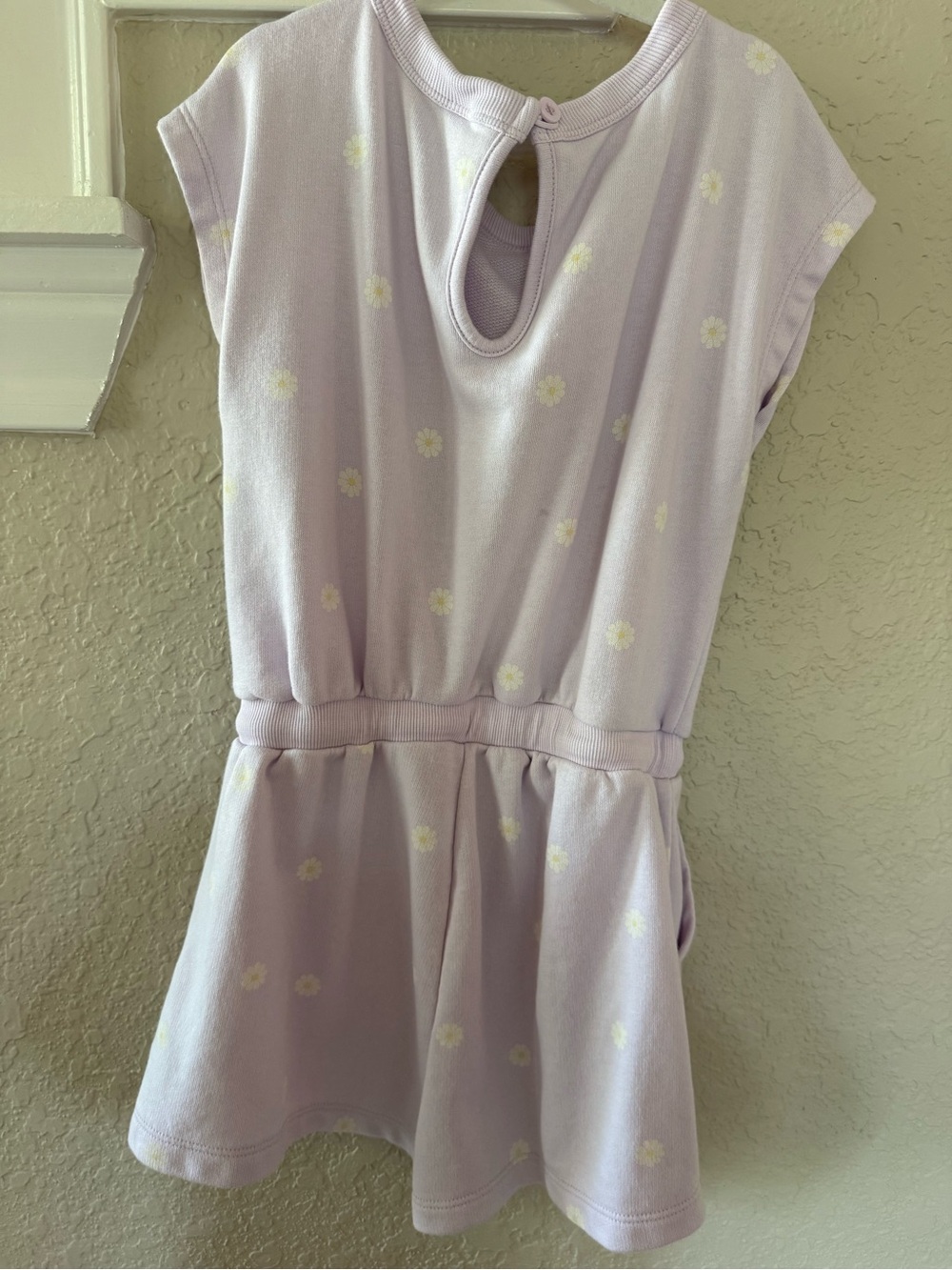 NWOT Old Navy Daisy Drawstring Romper (S) - Picture 3 of 6